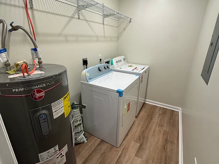 1107 N Oak St #1107 — Photo 44