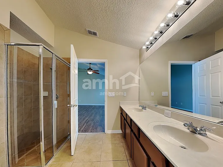 915 Branchwood Way — Photo 11