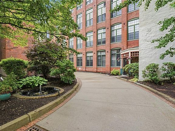 2nd image of 15 Higgins St APT 216
