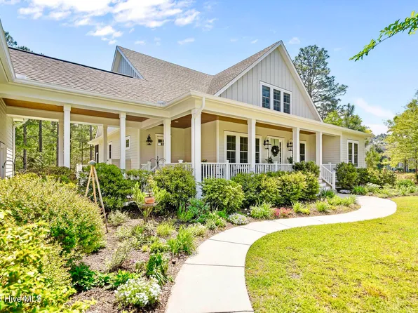 211 Whimbrel Way, Hampstead, NC 28443