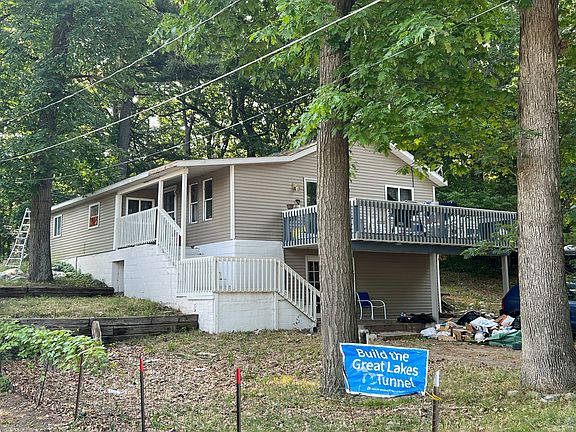 4th image of 16838 Shawano Dr NE