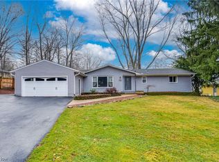 572 Evergreen Dr, Tallmadge, OH 44278