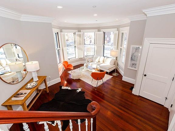 4th image of 298 Harvard St Unit 1
