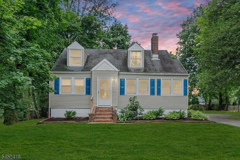 106 Mountain Ave
