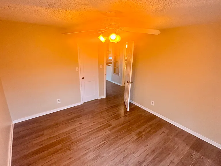 3022 Dartmouth Ave N — Photo 21