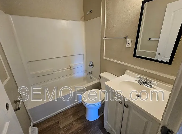 117 Glen Garry Rd — Photo 2