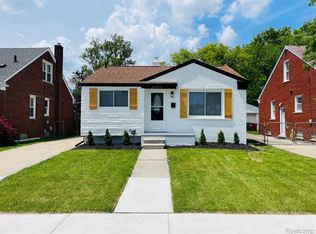 22353 Beechwood Ave, Eastpointe, MI 48021