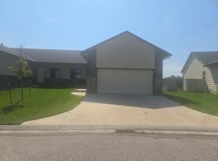 12817 E Timber Lake Ct, Wichita, KS 67230