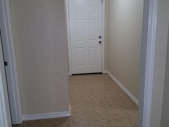 4th image of 201 Gregory Dr