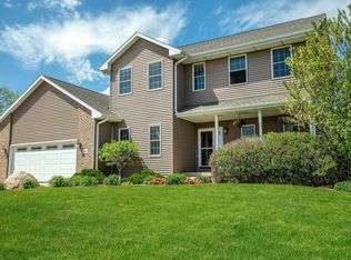 703 4th Ave, Parkersburg, IA 50665