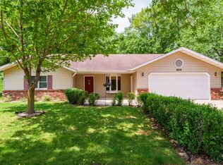 904 Northern Valley Dr NE, Rochester, MN 55906