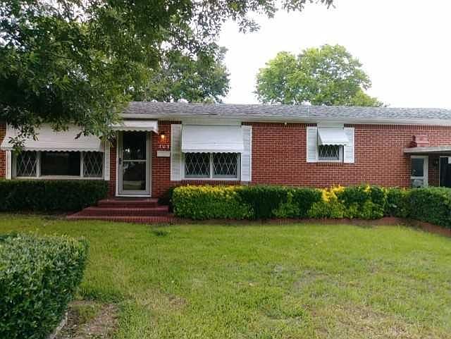 1st image of 103 E Ann Dr