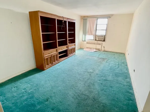 2685 East Seventh Street image 5 of 10