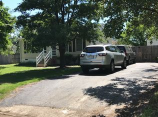 8612 Hunterstand Ct, North Chesterfield, VA 23237