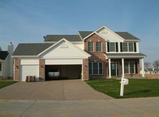 1337 Avondale Spring Dr, Saint Peters, MO 63376