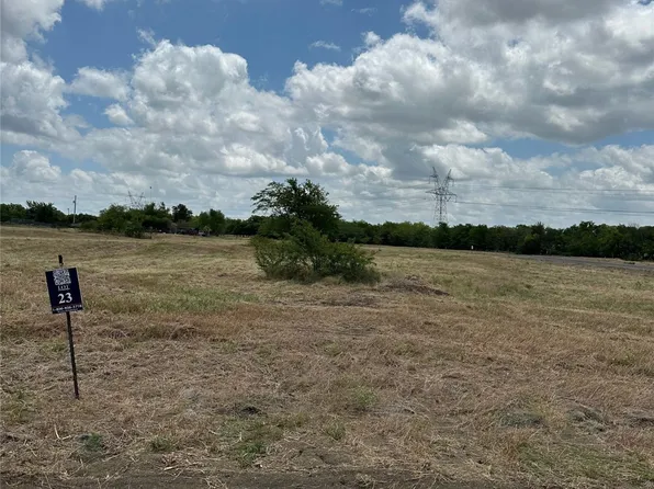 4040 Dove St, Greenville, TX 75401