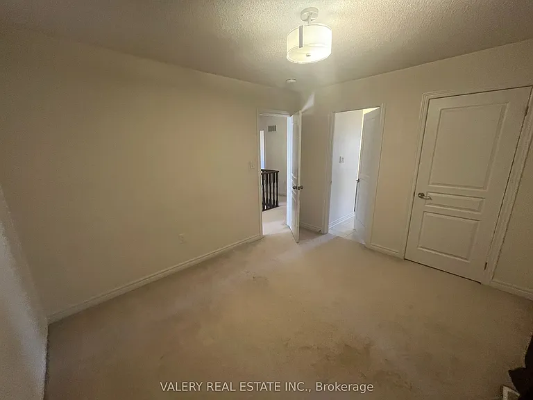 48 Bellcrest Rd #1 — Photo 31