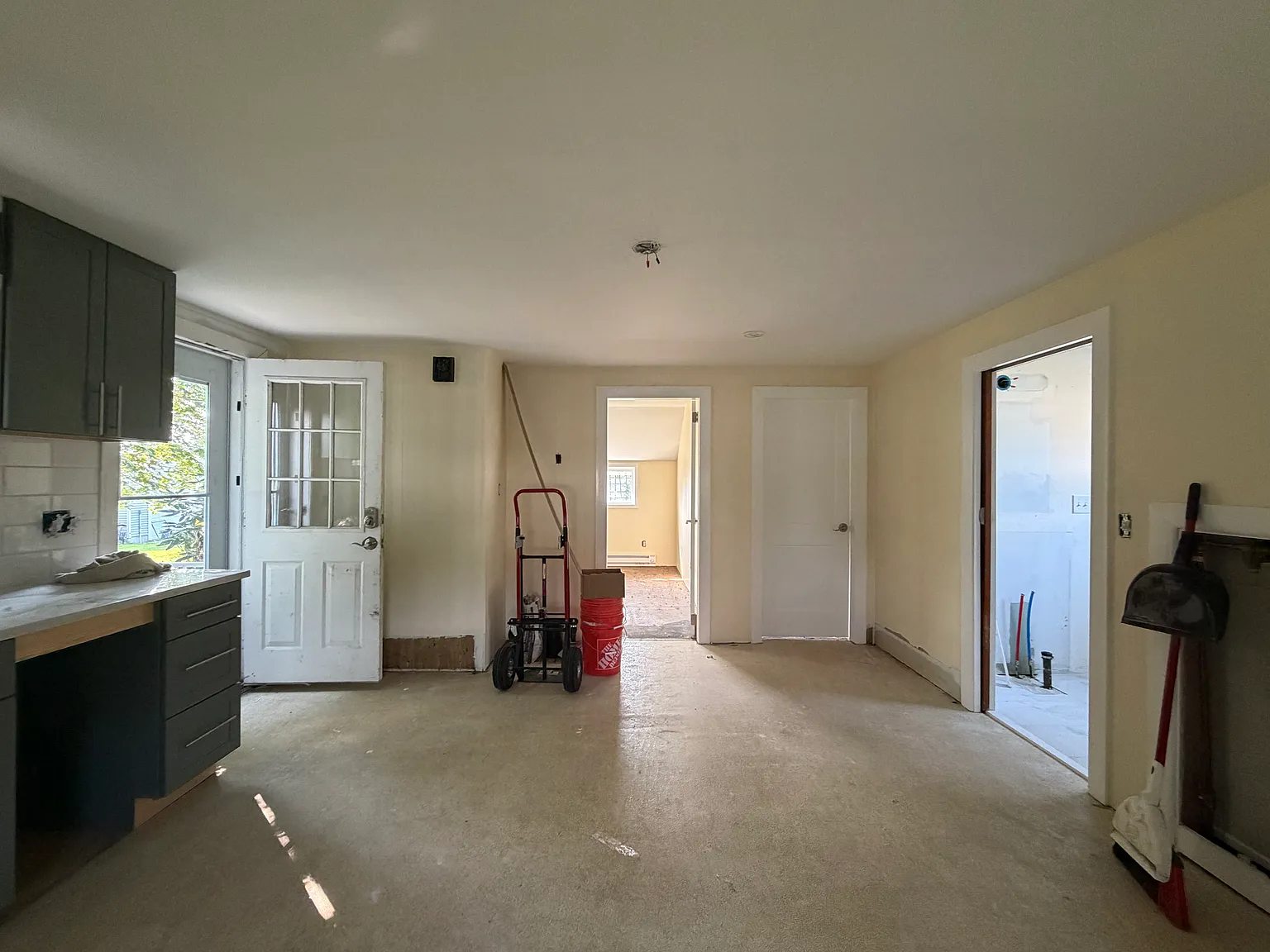 2 bed, 650 sqft, $2,875 — Photo 4