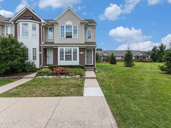 50491 Abbey Dr, New Baltimore, MI 48047