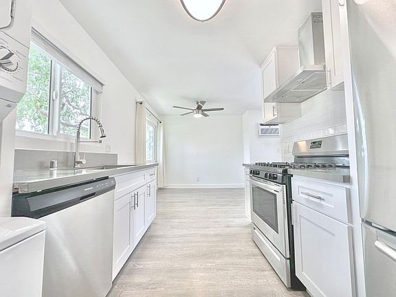 3rd image of 10745 La Grange Ave APT 6