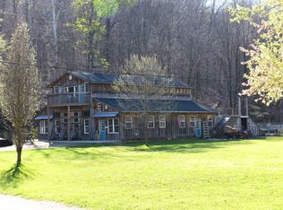 7730 Bear Creek Rd, Morgantown, IN 46160