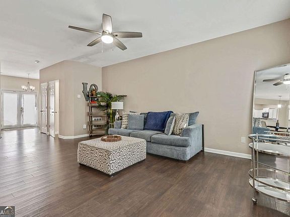 3rd image of 3616 Ginnis Rd SW Unit 1