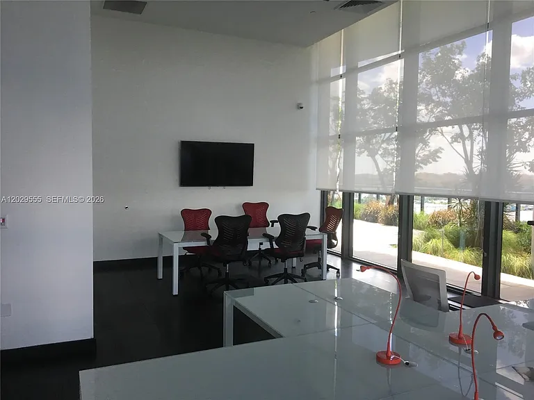 1600 NE 1st Ave #1117 — Photo 35
