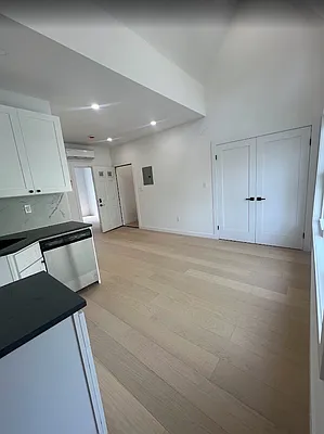 Kitchen, photo 2