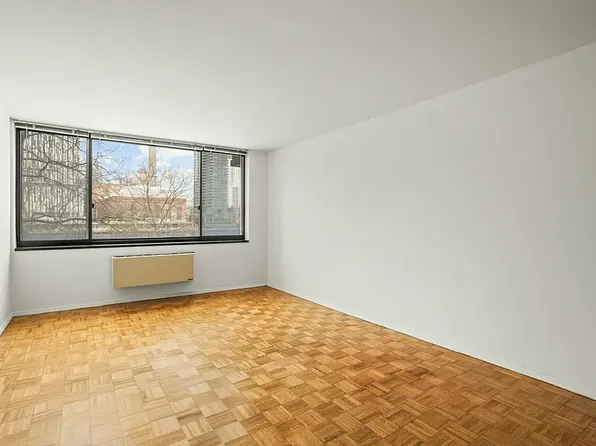 10-40 River Rd, New York, NY