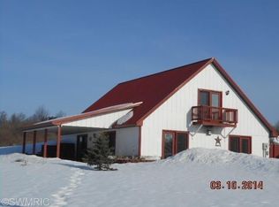 2794 E Wilson Rd, Custer, MI 49405