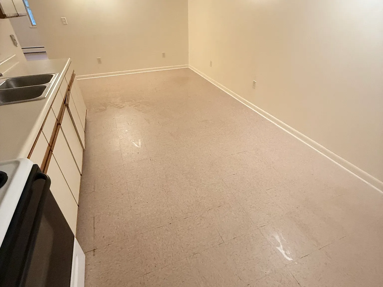 2 bed, $1,200 — Photo 2