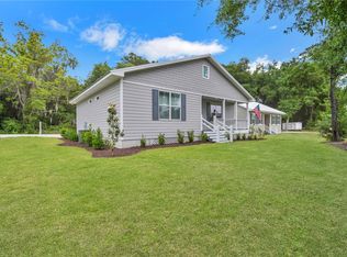 502 Ridge Rd, Darien, GA 31305