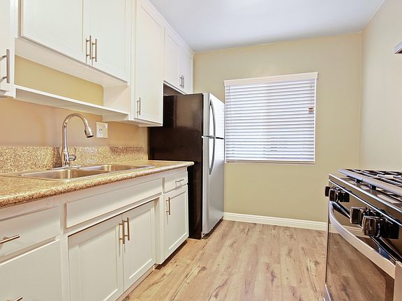 5th image of 3930-3954 Ursula Ave #2307673