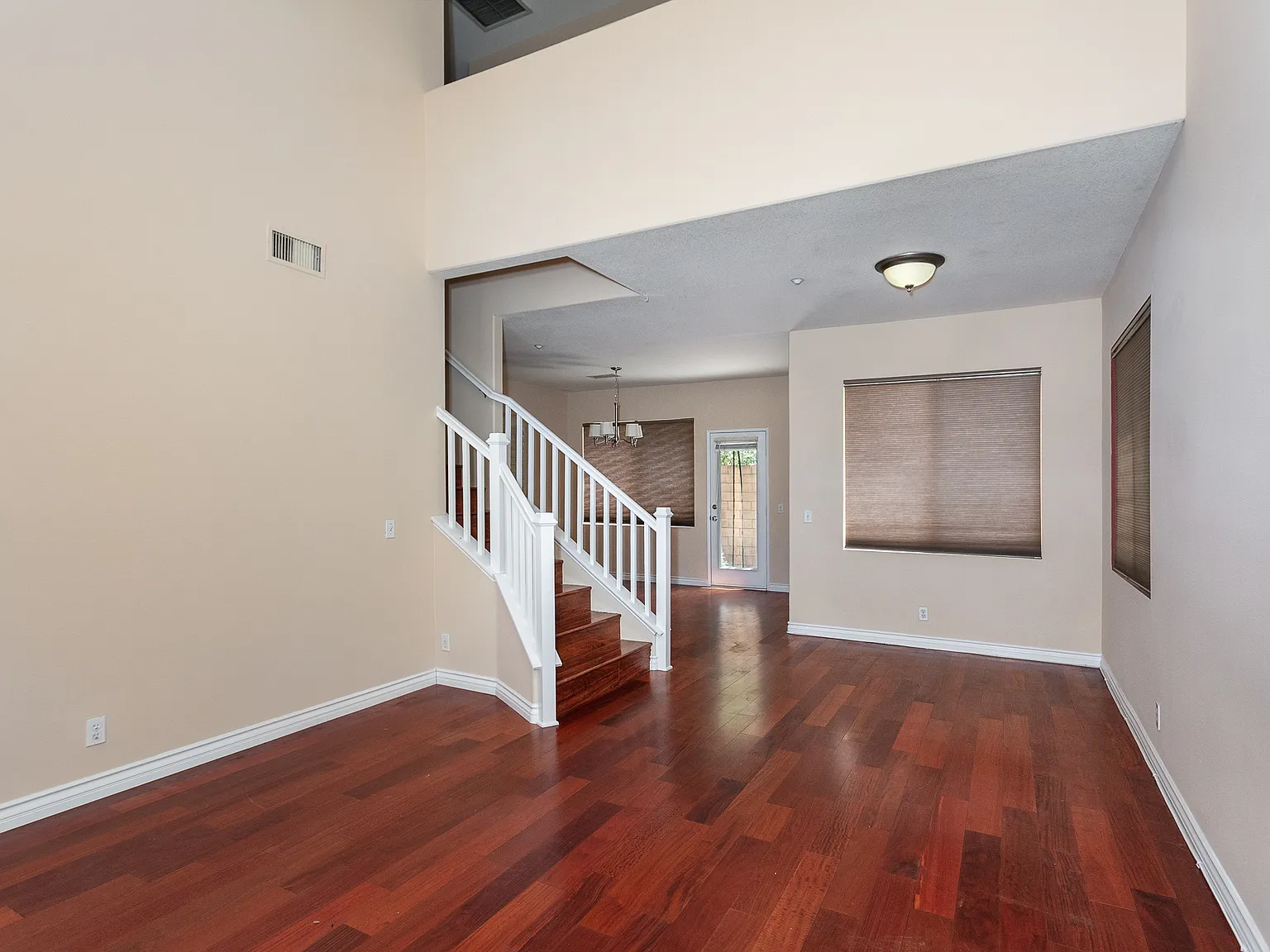3 bed, 1480 sqft, $3,500 — Photo 4
