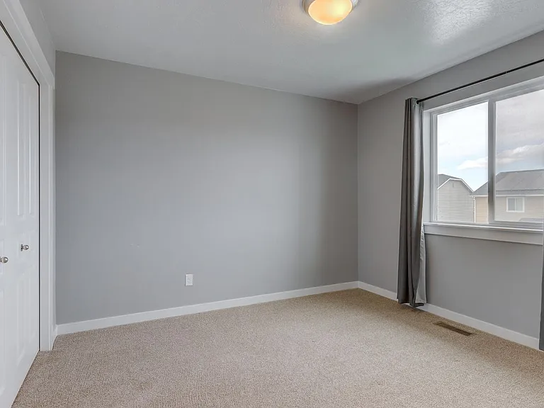 1924 W Deserthawk Dr — Photo 11