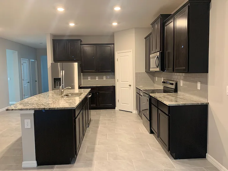 2012 Midnight Pearl Dr — Photo 3