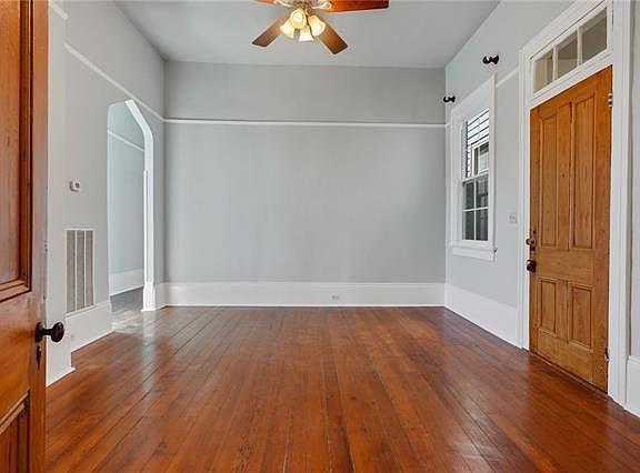 3rd image of 4530 Constance St #0