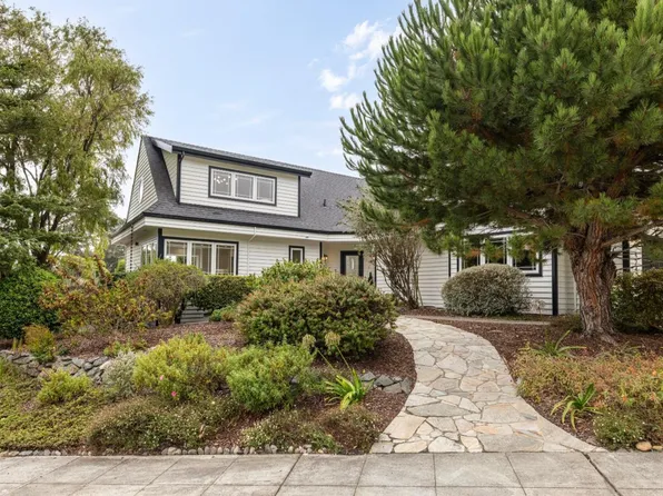 424 6th Ave, Half Moon Bay, CA 94019