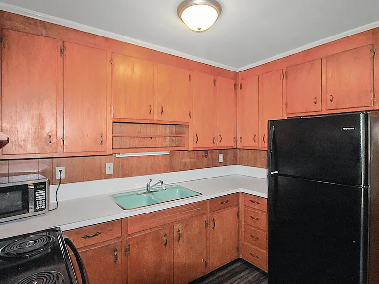 4121-2 Walker Rd — Photo 7