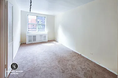Rented by Coldwell Banker Warburg