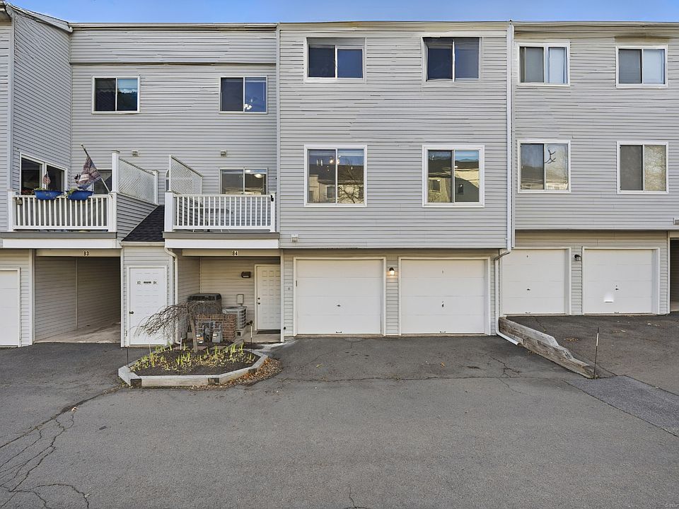 1st image of 84 Staffordshire Commons Drive #84