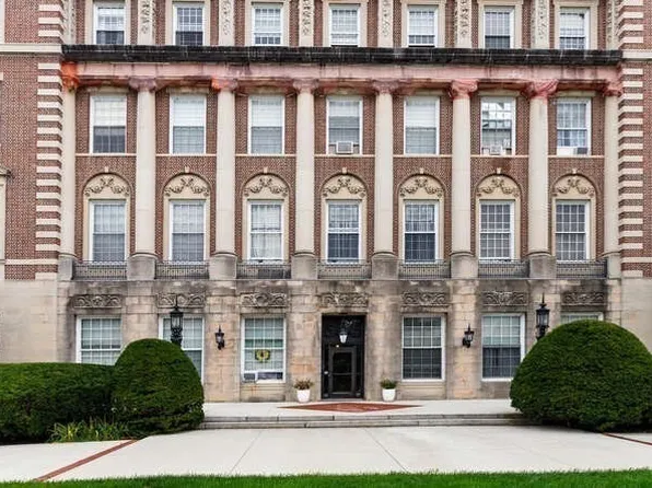 16 Balmoral St Unit 320, Andover, MA 01810