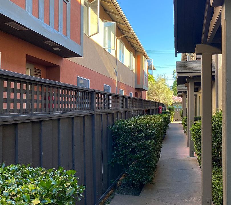 1st image of 2185 Dwight Way APT 2