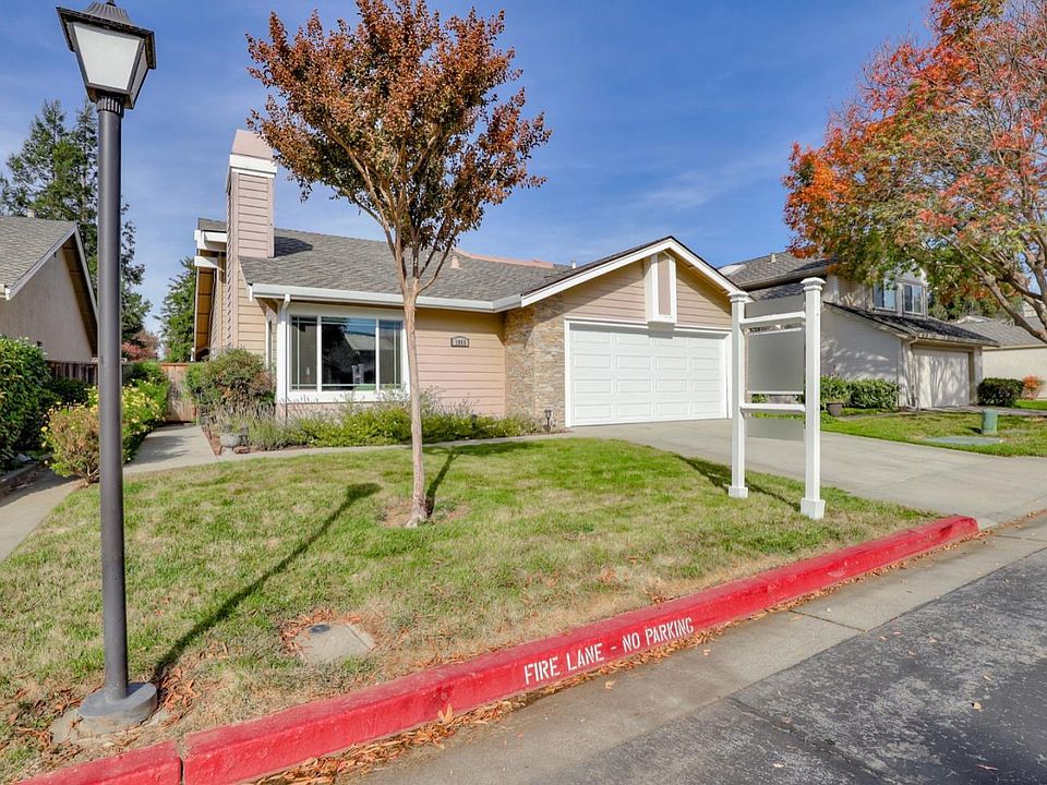 1st image of 1865 Bluebonnet Ct