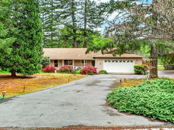 185 October Ln, Merlin, OR 97532