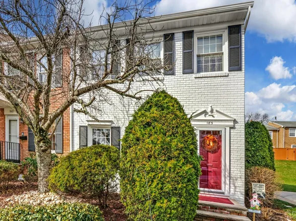 165 Howell Ave, Fords, NJ 08863