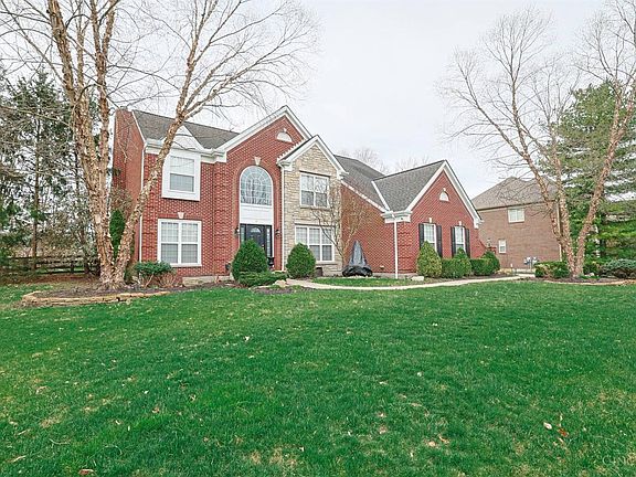 2nd image of 2601 Stonehaven Dr
