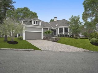 12 Southpoint Ln, Ipswich, MA 01938