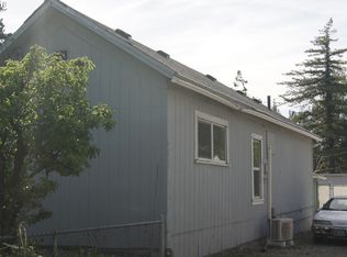 309 W 10th St, The Dalles, OR