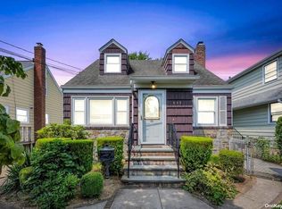 111 Arden Blvd, West Hempstead, NY 11552